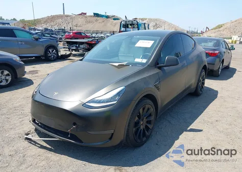 2021 Tesla Model Y Long Range Dual Motor All-Wheel Drive from USA, damaged, VIN 5YJYGDEE2MF062887